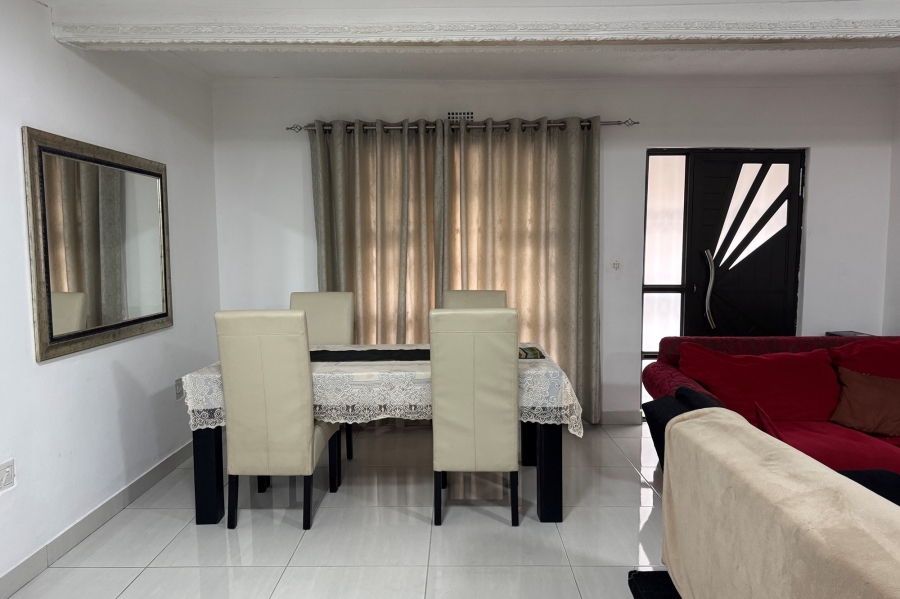 3 Bedroom Property for Sale in Park Village Western Cape